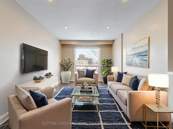 64 Bronte St S #8, Milton, ON L9T 1Y8