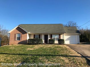 1205 Akins Ridge Dr, La Vergne, TN 37086