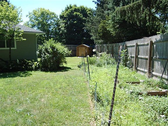 5th image of 101 Sheffield Ln