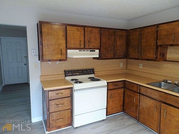 5th image of 107 Wynnwood Dr #D