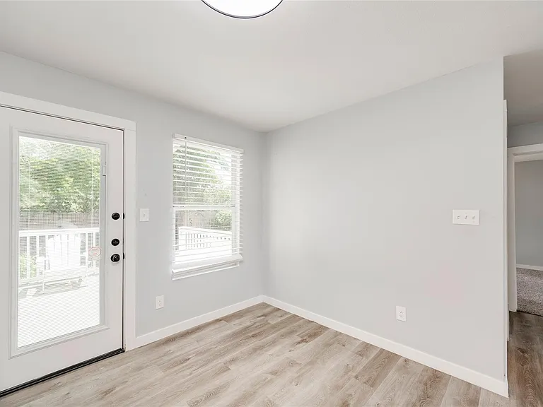 1400 Marcus Pl #B — Photo 28