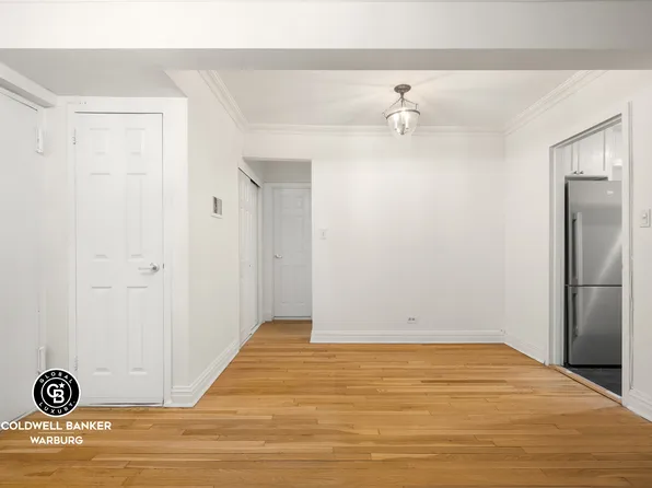 305 East 72nd Street image 5 of 12