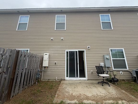 2nd image of 2965 Old Field Rd