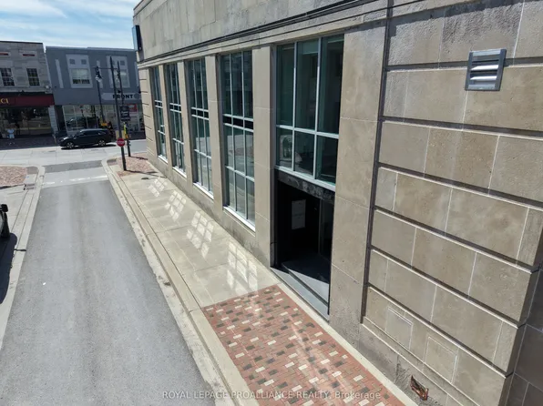 241 Front St, Belleville, ON