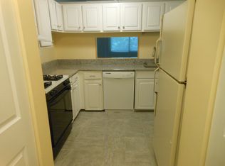 11918 W Briar Patch Dr, Midlothian, VA 23113