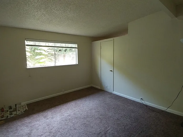 1333 Notre Dame Dr — Photo 11