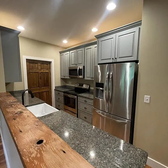 745 Poplar Ln — Photo 5