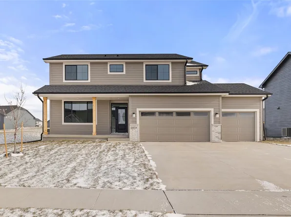 2575 SE Kettleridge Ln, Waukee, IA 50263