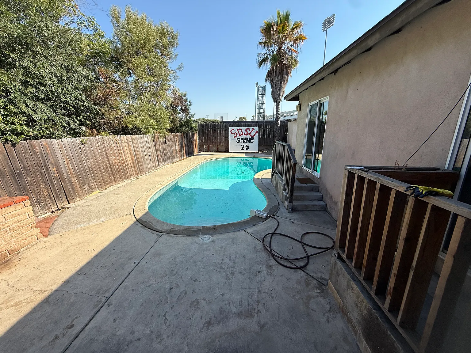 7 bed, 2000 sqft, $11,485 — Photo 3