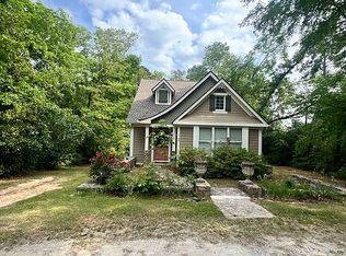 284 Lakeside Dr, Milledgeville, GA 31061