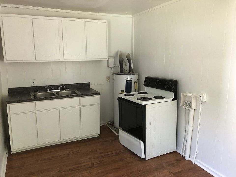 2nd image of 1817 Harris Dr