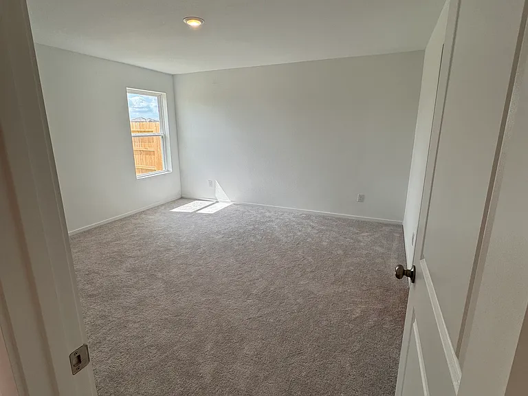 1634 Windrose Bnd — Photo 3