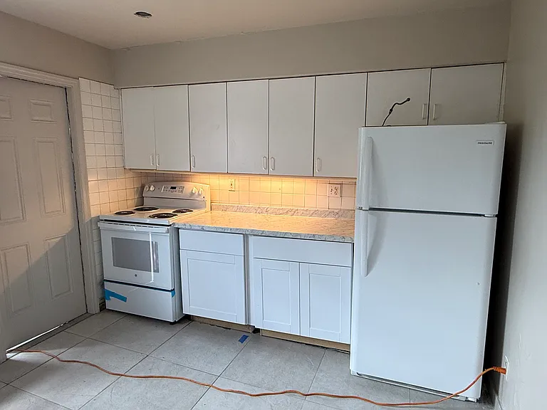 4816 SW 58th Ave #4816 — Photo 2