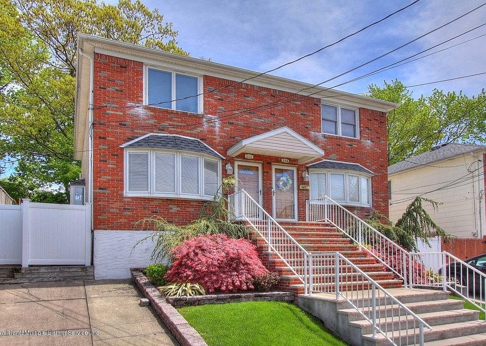 1st image of 111 Cranford Ave