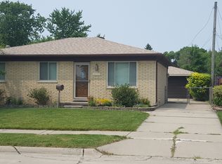 20507 Bigelow St, Roseville, MI 48066