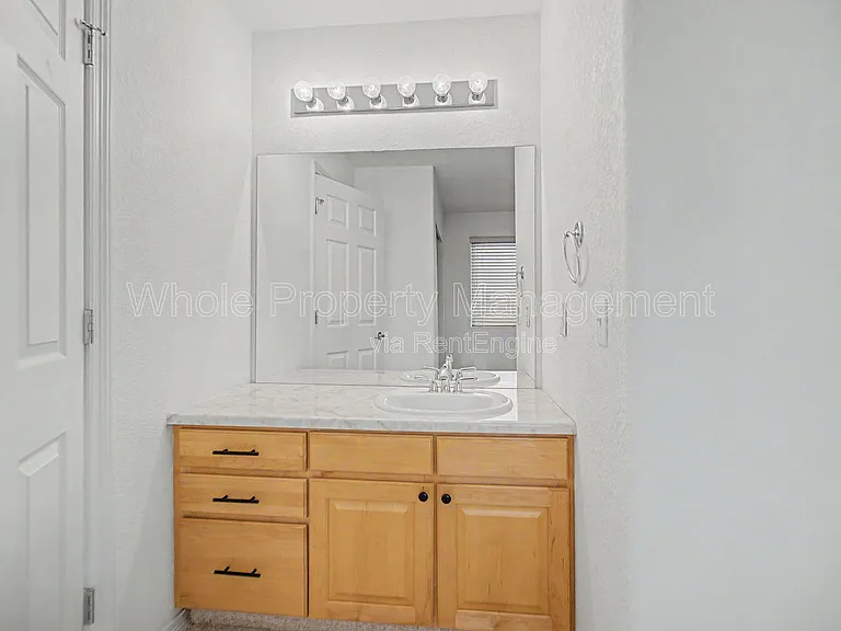 11081 Independence Cir W — Photo 12