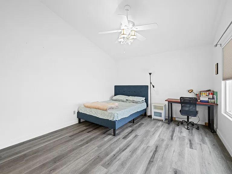 12168 Mount Vernon Ave #16 — Photo 16