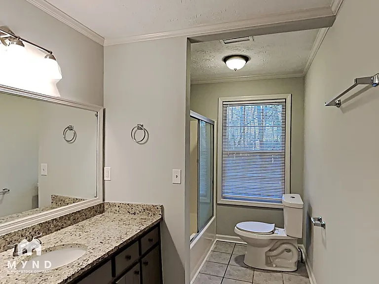 588 Henderson Rd — Photo 14