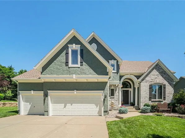2844 W 143rd Ter, Leawood, KS 66224