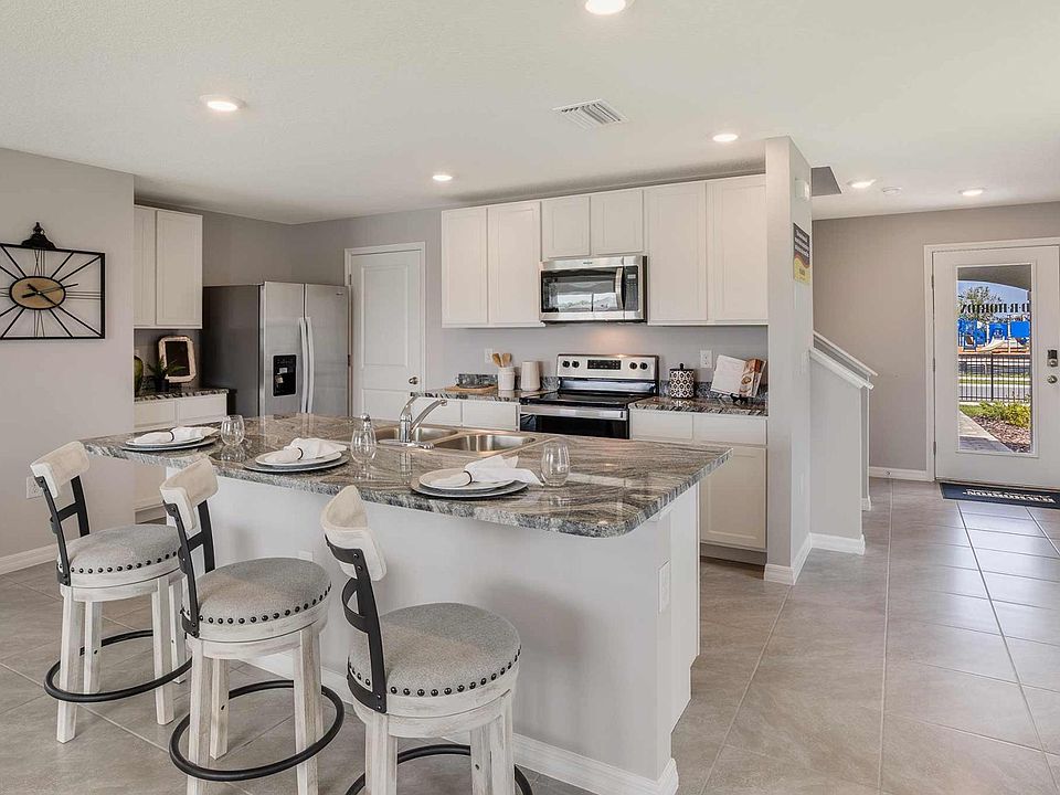 1st image of 16501 Mosaic Oar Dr