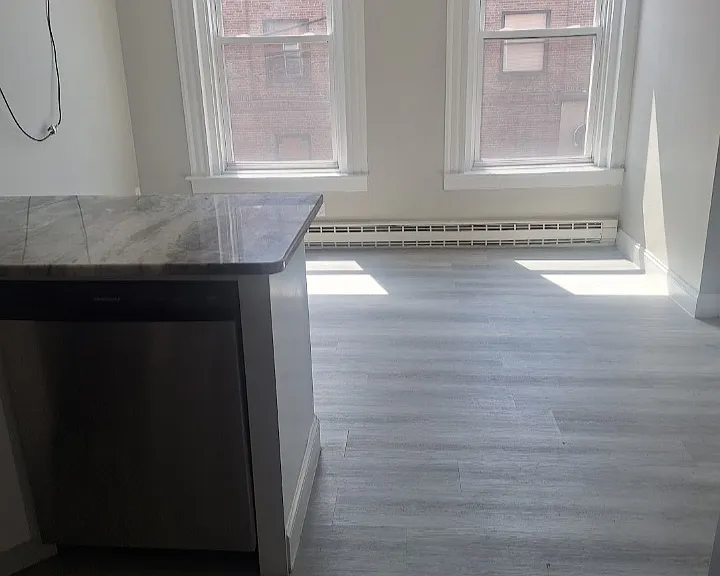 460 Main St #3 — Photo 14