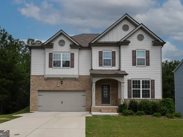 7566 Jennadee Dr, Fairburn, GA 30213