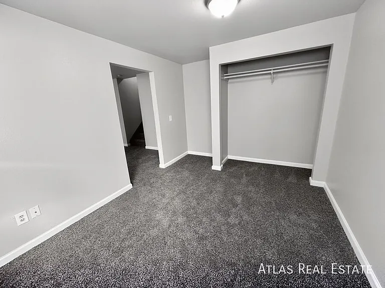 3820 Dolphin Cir — Photo 26