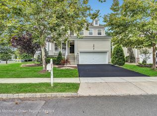 46 Mulberry Dr, Manalapan, NJ 07726