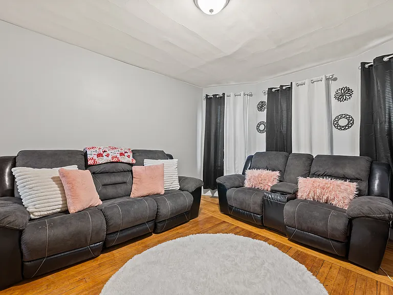 811 East St #1 — Photo 8