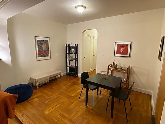 5th image of 205 W 15th St APT 2L