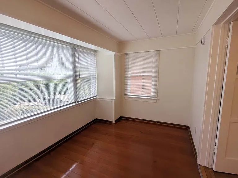 1421 Kellam Ave — Photo 11