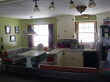 3rd image of 5367 N Main St