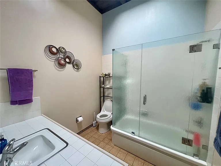 11616 Chenault St #4 — Photo 18