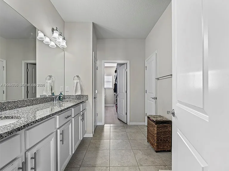 3953 Black Olive Ln #3953 — Photo 29