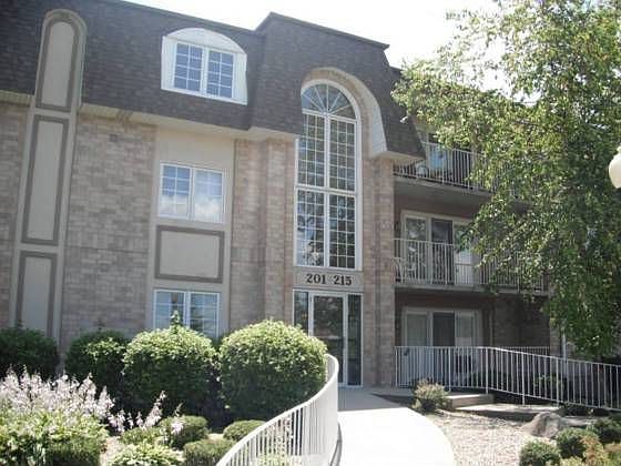 1st image of 207 Swan Dr