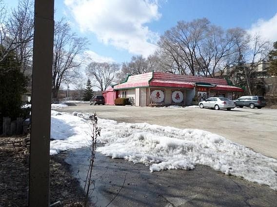 2nd image of 305 N Main St