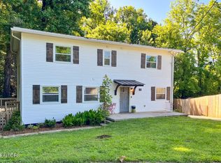 112 Howard Ln, Oak Ridge, TN 37830