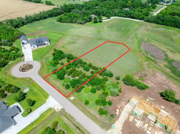 16546 W Hickory Cir, Goddard, KS 67052