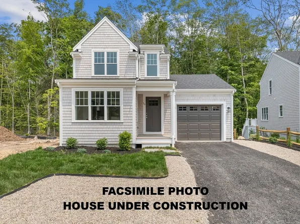 14 Pat Rose Way, Rockland, MA 02370