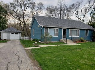 7950 McHenry St, Burlington, WI 53105