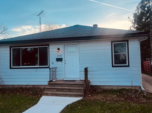2720 26th Ave, Kenosha, WI 53140