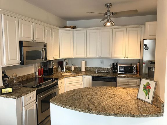5th image of 1560 N Sandburg Ter APT 1510