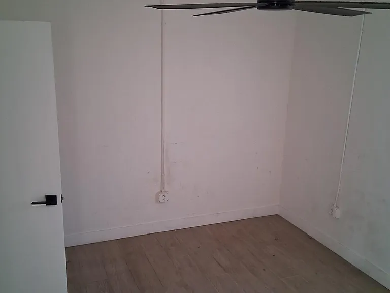 1322 W Roosevelt St #9 — Photo 5