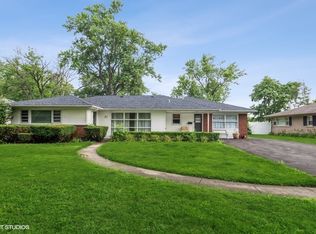 2909 Flossmoor Rd, Flossmoor, IL 60422