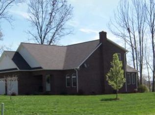 108 Wildwood Ln, Max Meadows, VA 24360