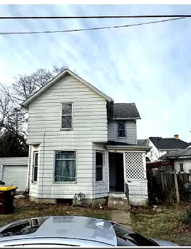 810 S James Ave Photo 1