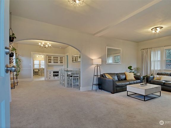 4th image of 1020 S 40th Street