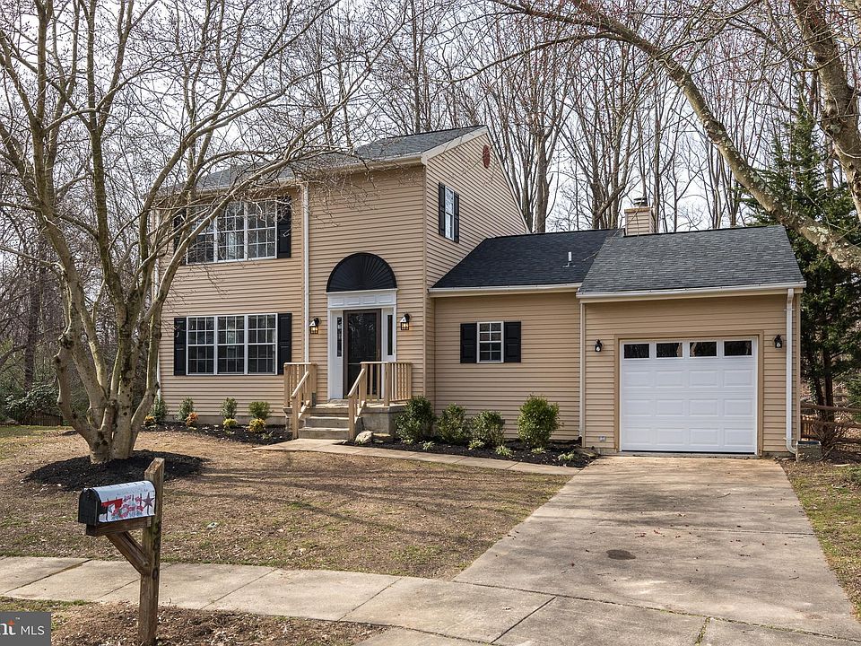 1st image of 3810 Easton Ct