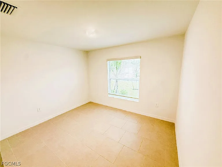 335 Parish Dr — Photo 15