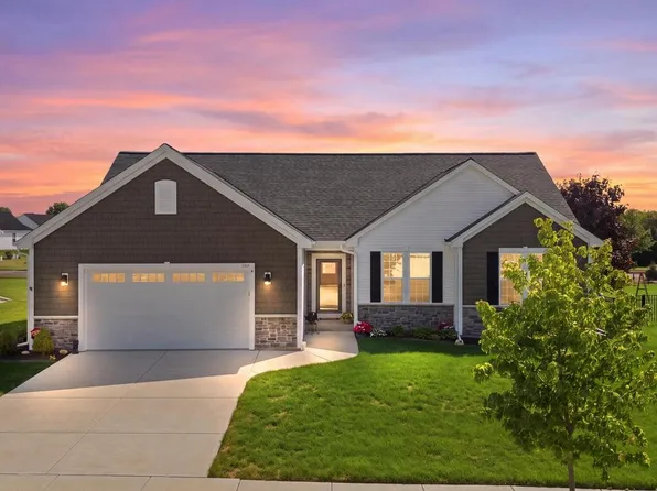 1017 Durango DRIVE, Hartford, WI 53027